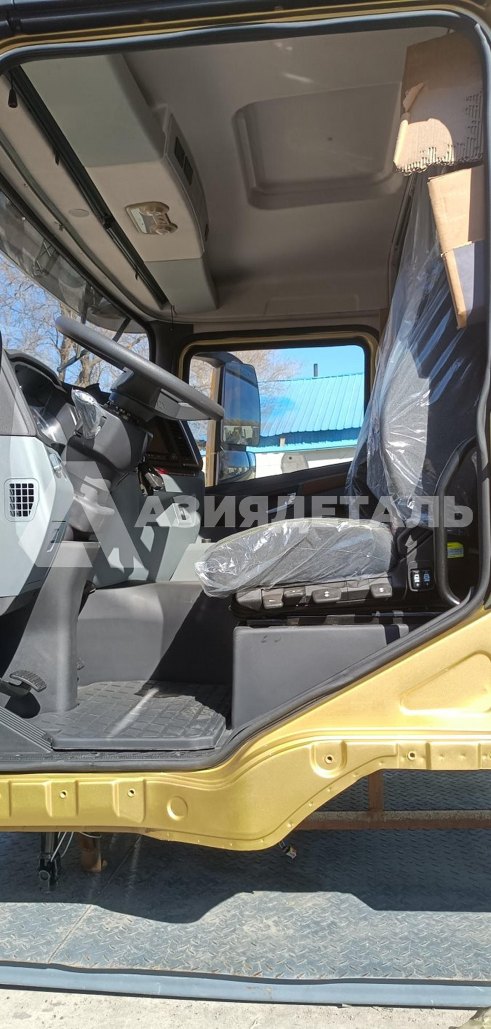 Кабина Shacman X5000